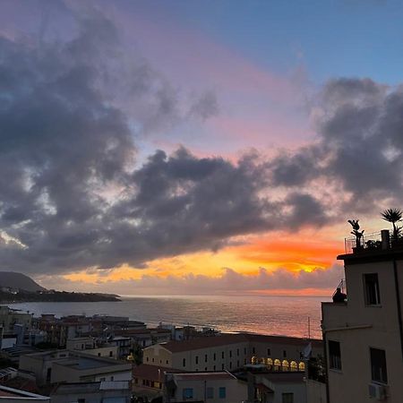 Window On The Sunset Διαμέρισμα Cefalù Εξωτερικό φωτογραφία